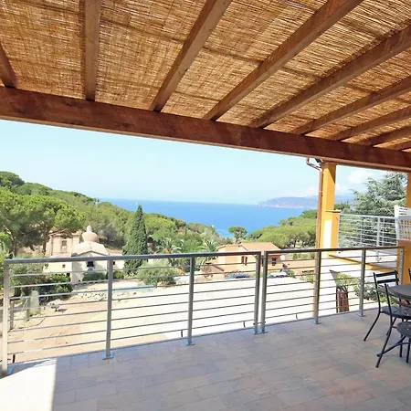 Artemide Hotel apartamentowy Capoliveri (Isola d'Elba)